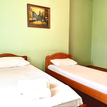 Berat Private Room In Haxhialiu Villa Ngoại thất bức ảnh
