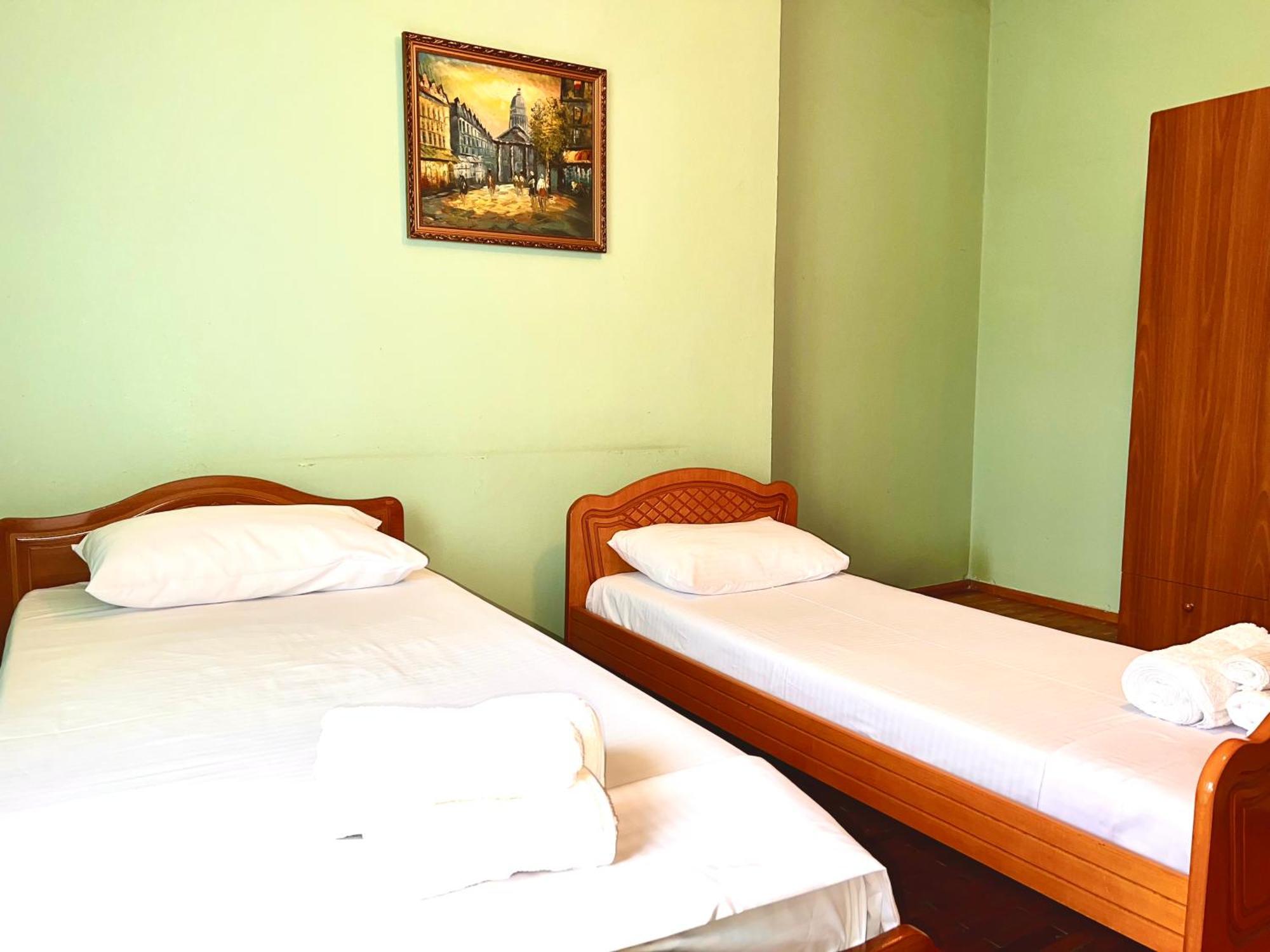 Berat Private Room In Haxhialiu Villa Ngoại thất bức ảnh