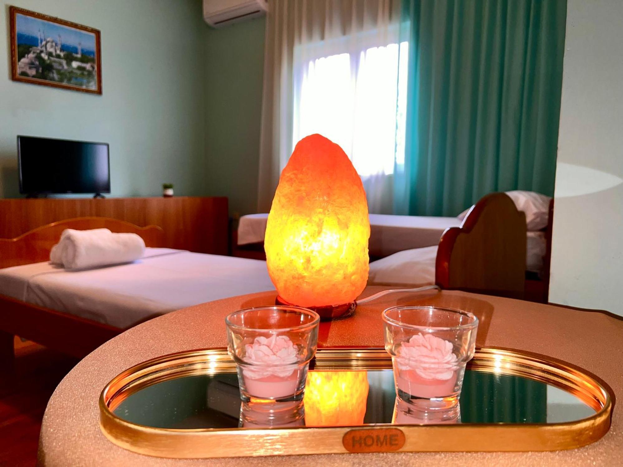 Berat Private Room In Haxhialiu Villa Ngoại thất bức ảnh