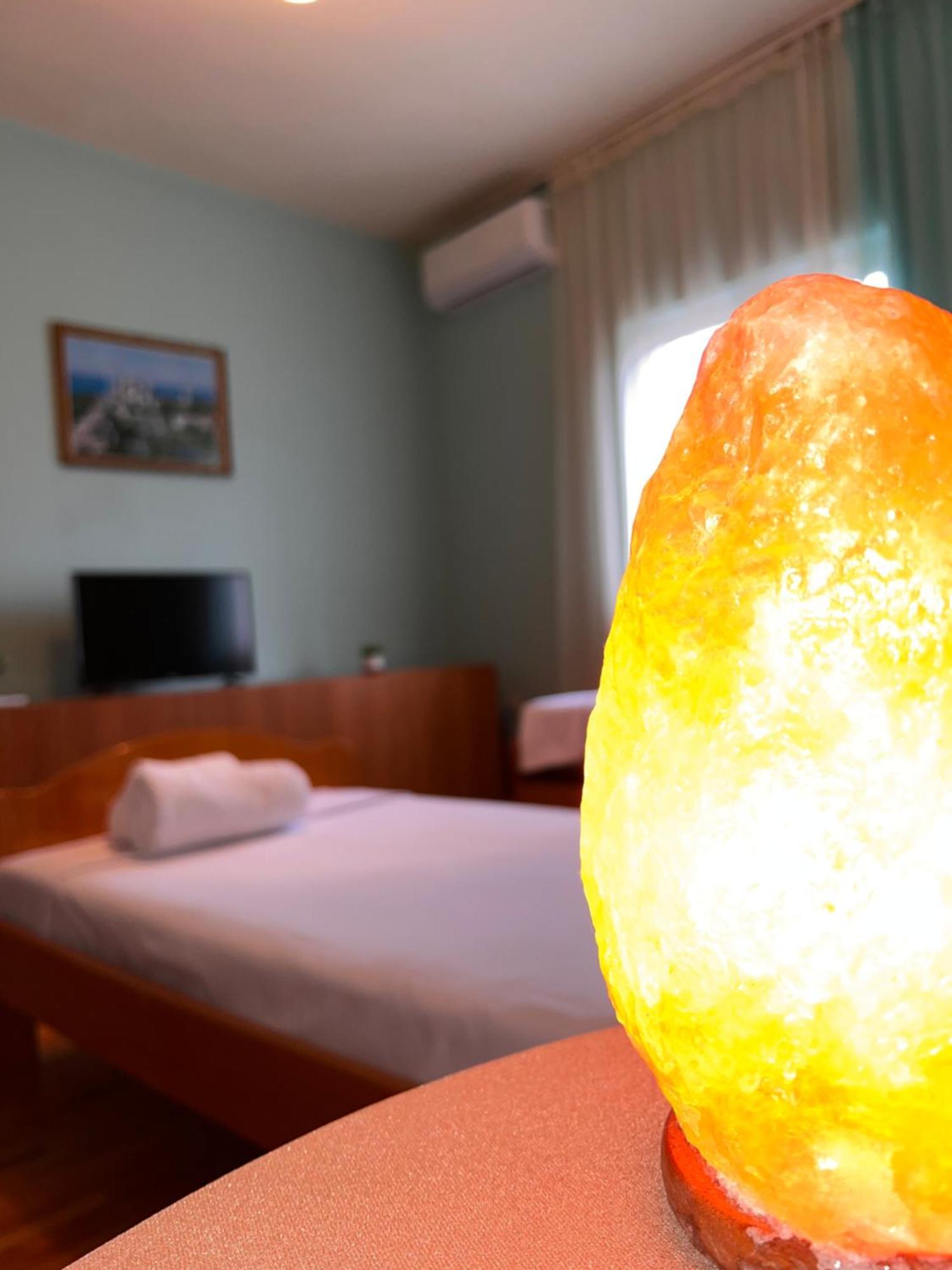 Berat Private Room In Haxhialiu Villa Ngoại thất bức ảnh